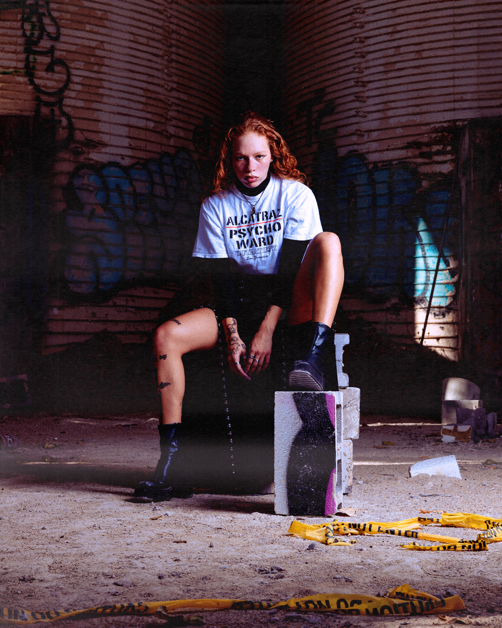 Grunge Girl — photograph 2 of 5, by Peter Sanjur