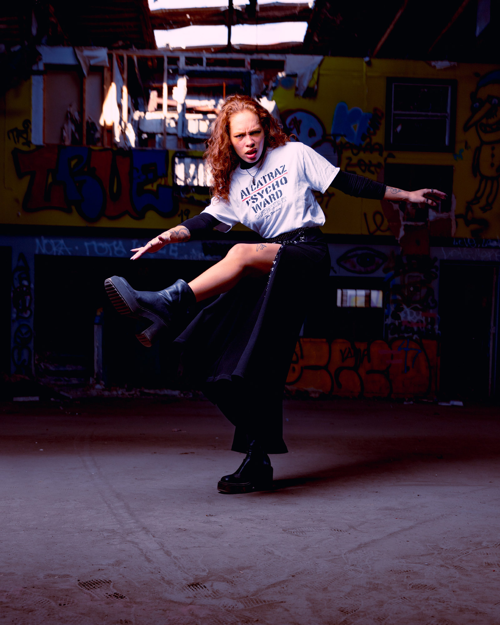 Grunge Girl — photograph 3 of 5, by Peter Sanjur